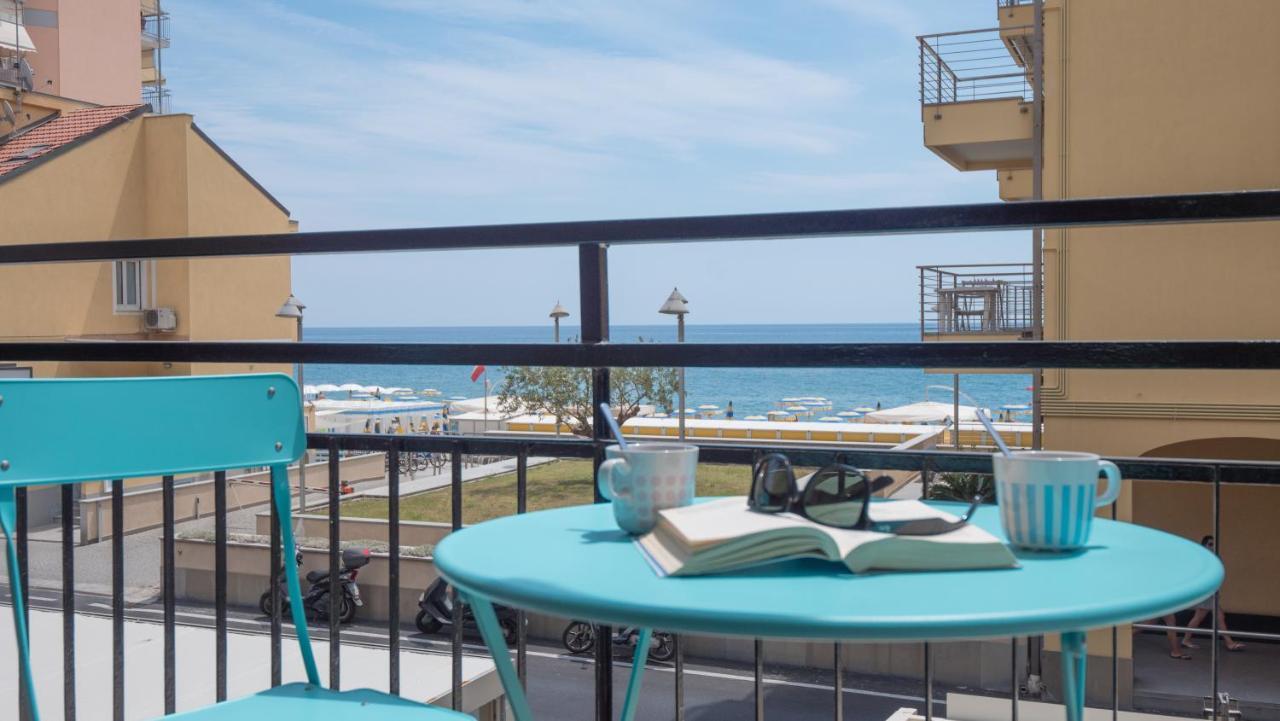 Babyaccommodation Family Experience III Pietra Ligure Esterno foto