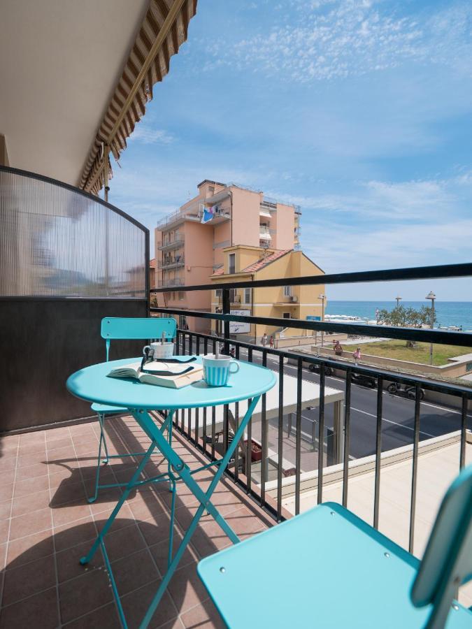 Babyaccommodation Family Experience III Pietra Ligure Esterno foto